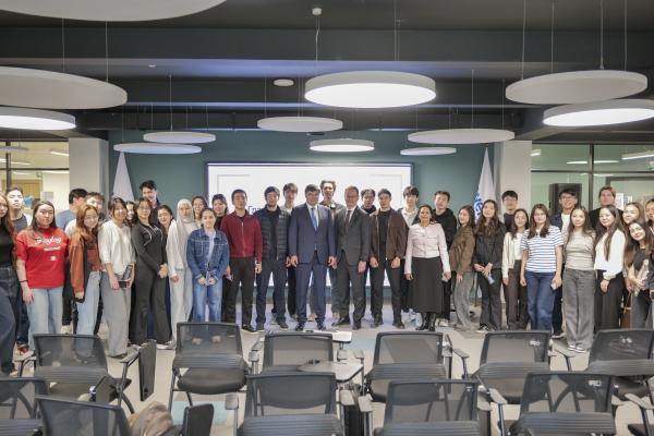 Minister of Finance Madi Takiyev Meets with Students of Coventry University Kazakhstan